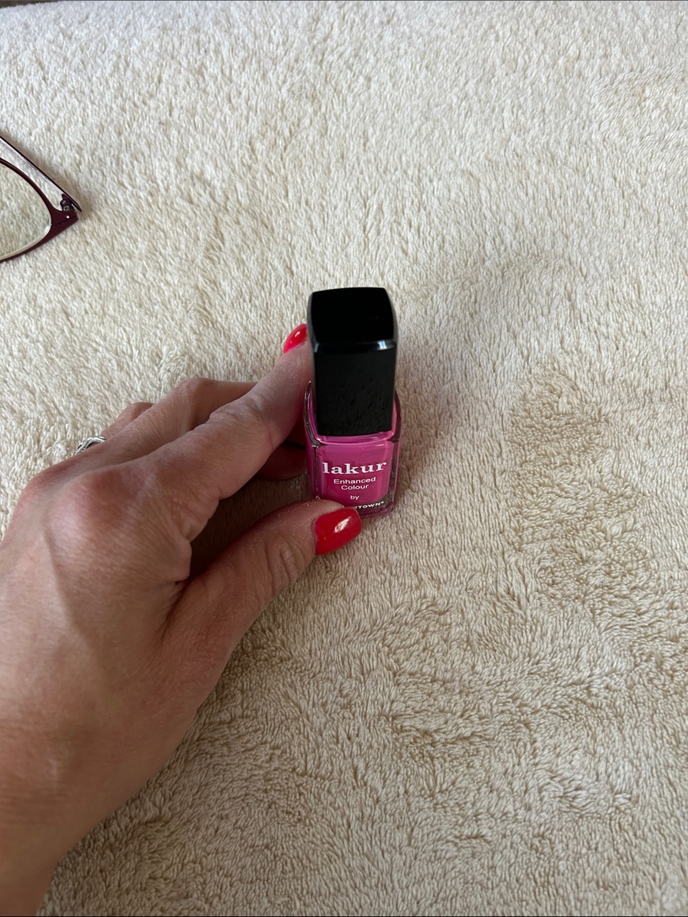 Lakur by Londontown in summer Fling nail polish - Picture 3 of 4